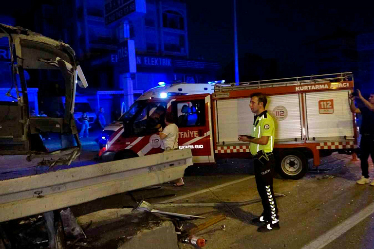 Белорусские туристы попали в аварию в турецкой Анталье – есть жертвы