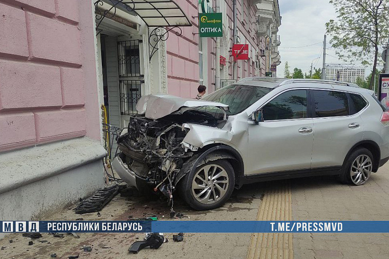 ДТП в Витебске: трое пострадавших доставлены в больницу