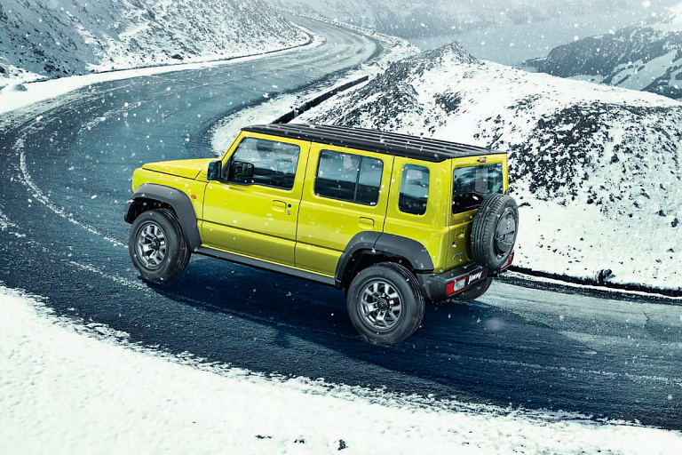 Suzuki Jimny стал пятидверным