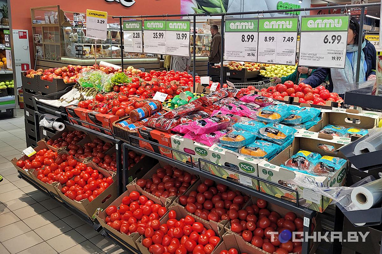 Огурцы дешевеют – а помидоры и перцы? Что с ценами на овощи в магазинах