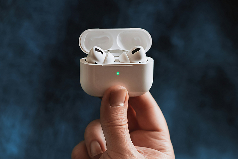 Очумелые ручки: энтузиасты взломали AirPods с помощью микроволновки