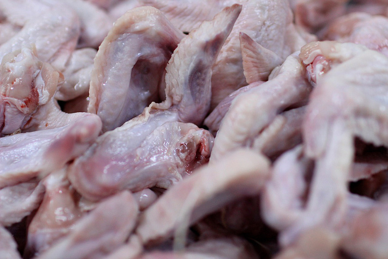 В Беларуси перестали выдавать разрешения на экспорт курятины – в чем причина