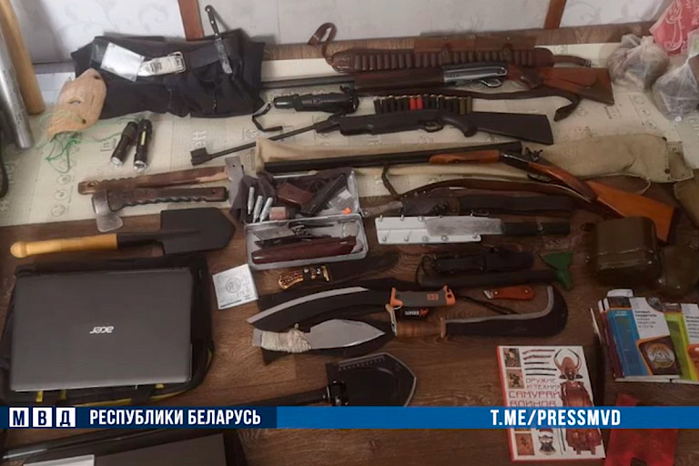 У оказавших сопротивление ОМОНу в Крупском районе нашли оружие и взрывчатку