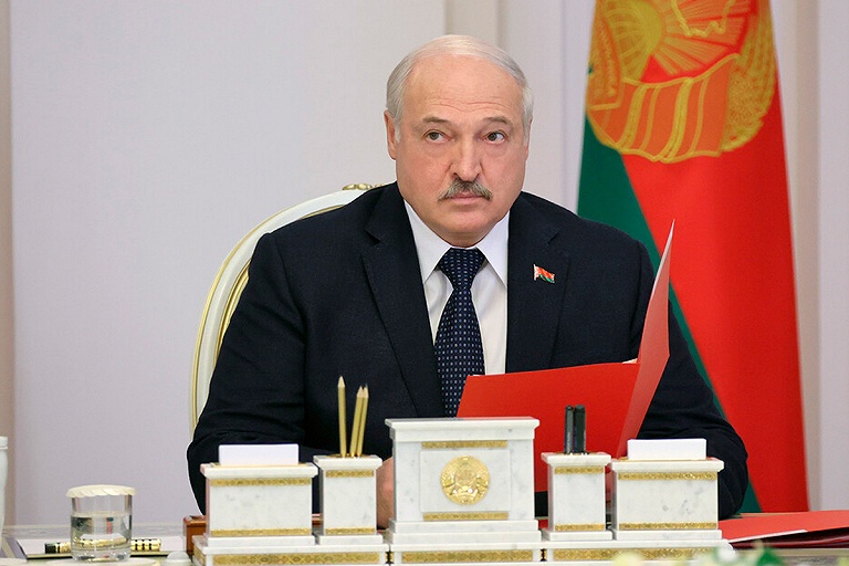 Лукашенко призвал сделать максимум по единению с Россией