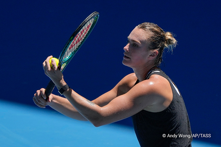 Соболенко уверенно стартовала на Australian Open 2024