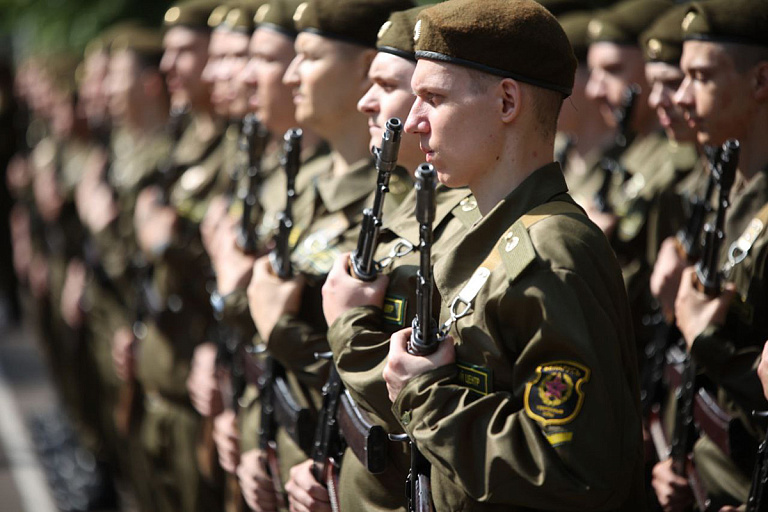 Указ о призыве на срочную военную службу в армии подписал Лукашенко