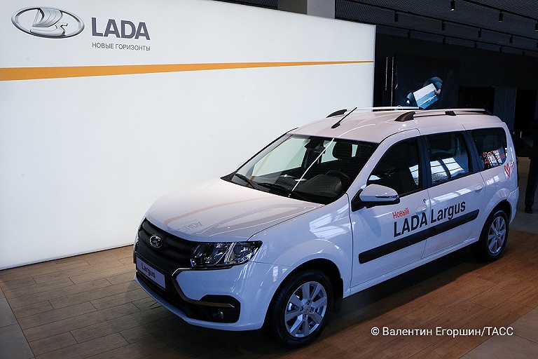 АвтоВАЗ объявил, когда на конвейер вернется Lada Largus