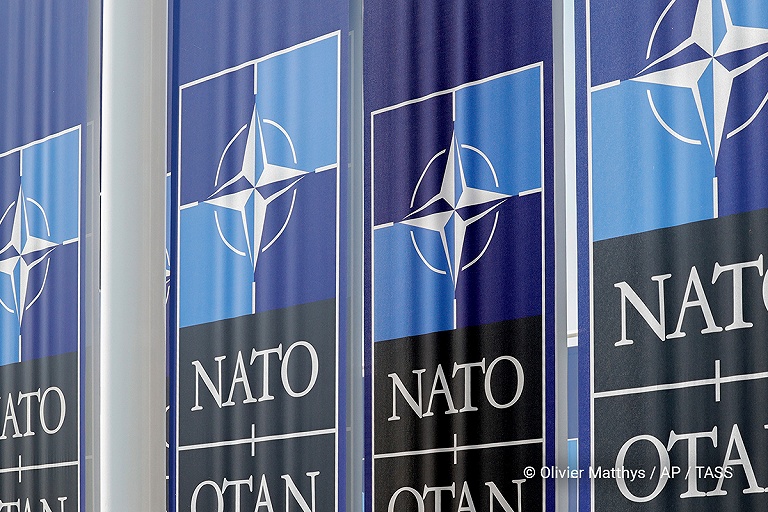 НАТО может принять решение о крупнейшем развертывании сил в Европе – El Pais