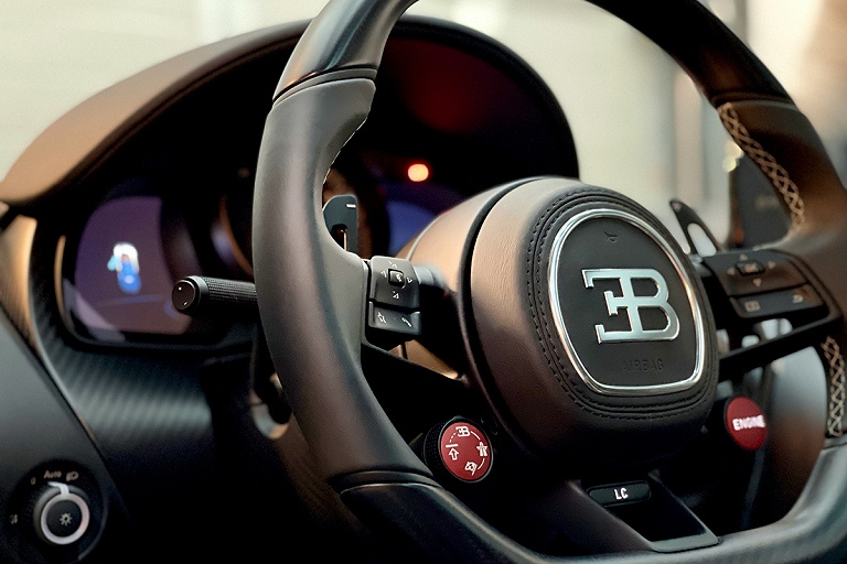 Bugatti начала продавать гиперкары с пробегом