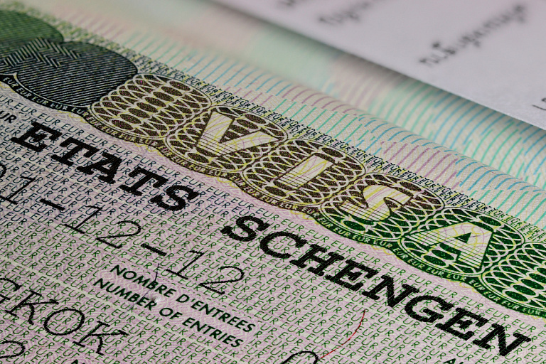 Получить шенген станет проще: в ЕС одобрили цифровизацию получения виз