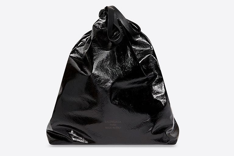 Balenciaga выпустили самый дорогой мешок для мусора в мире