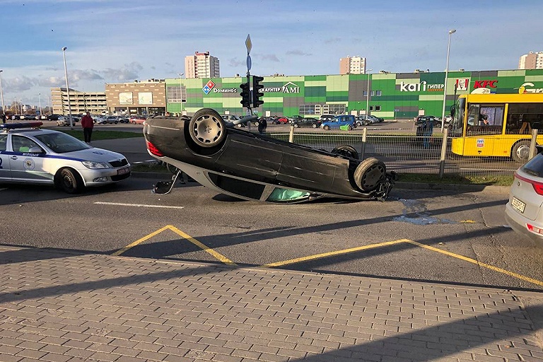 В Минске перевернулся Maybach