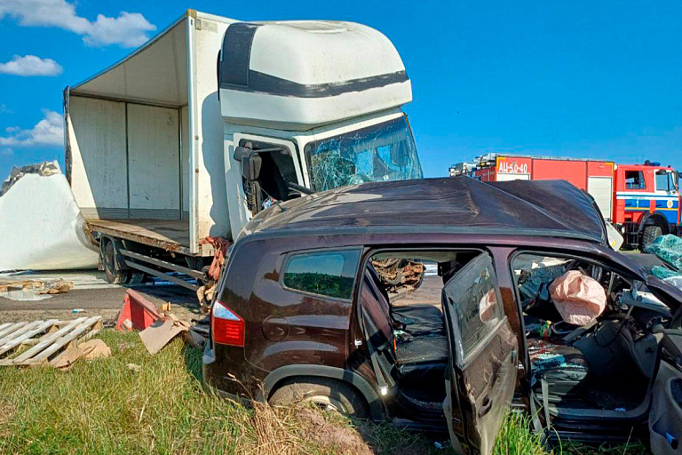 Не пропустил грузовик: страшная авария произошла под Славгородом