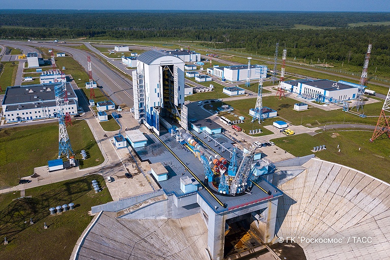 Белорусы осенью начнут работать на космодроме "Восточный" – Рогозин