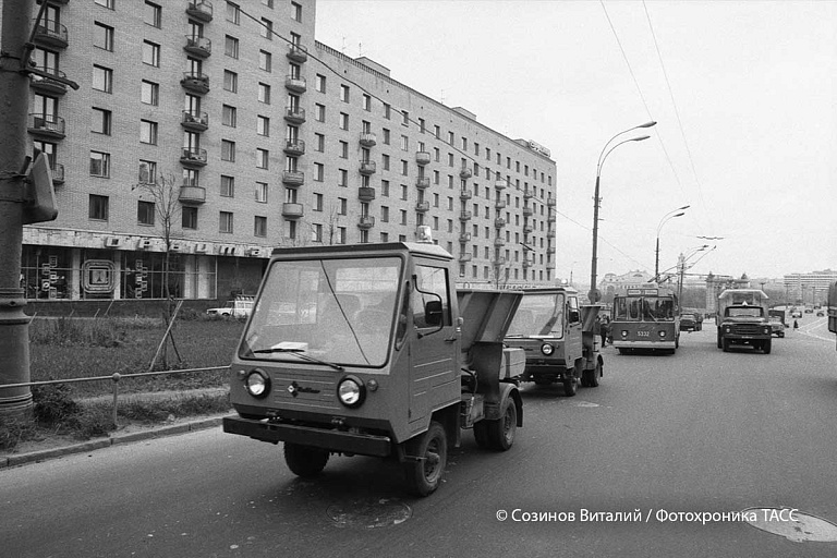 Гродненский умелец восстановил культовый грузовичок из СССР