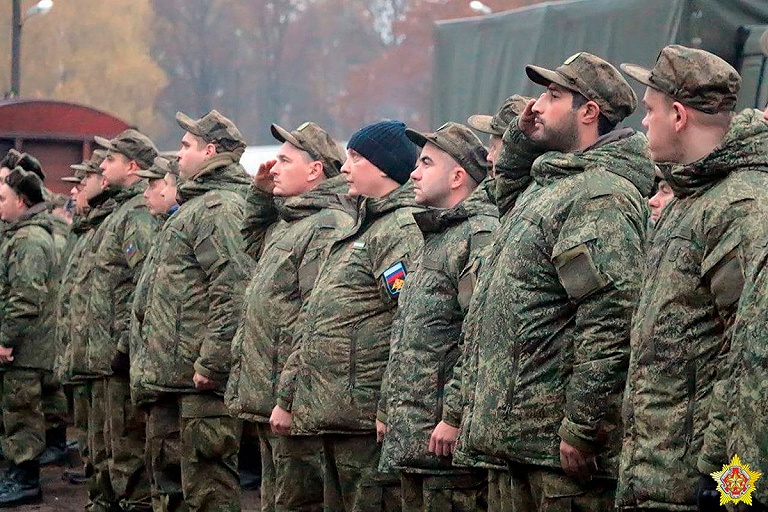 Российские военные продолжают прибывать в Беларусь – фотофакт