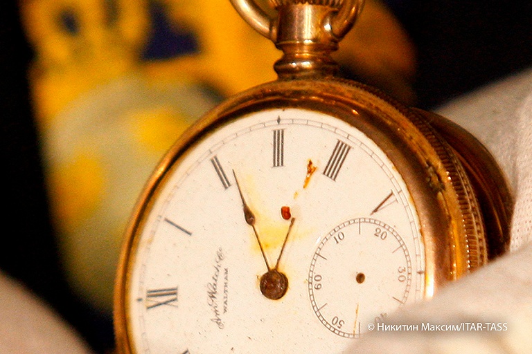 Карманные часы почтальона с "Титаника" продали за $116 000