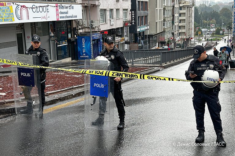 В центре столицы Турции произошел теракт – нападавшие погибли