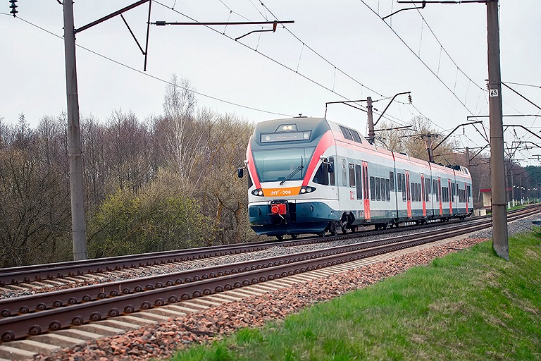 БЖД вводит 26 дополнительных поездов в Добруш – все дело в празднике