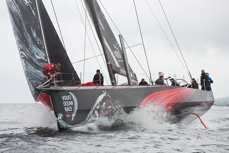 Микропластик выявлен в каждой пробе воды во время кругосветки Ocean Race