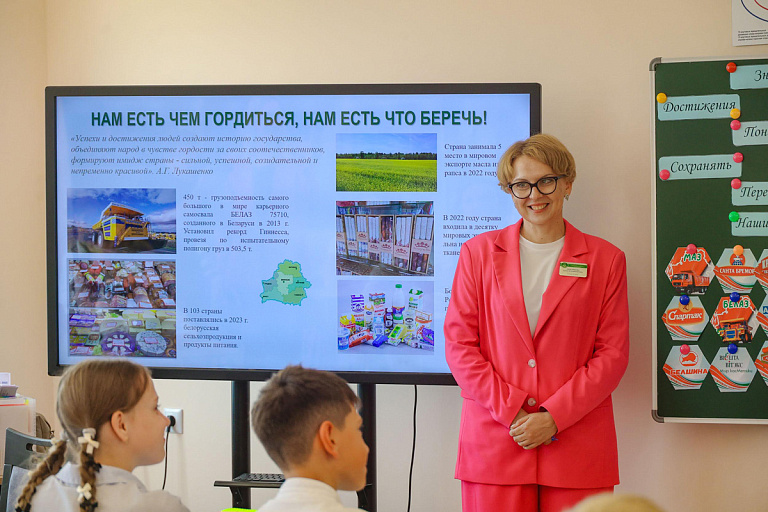 С 1 сентября часть занятий в белорусских школах станут платными С 1 сентября часть занятий в белорусских школах станут платными