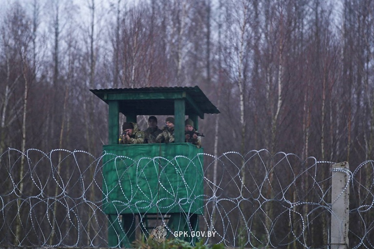 В ГПК показали, как выглядит белорусско-украинская граница с забором и "Егозой"