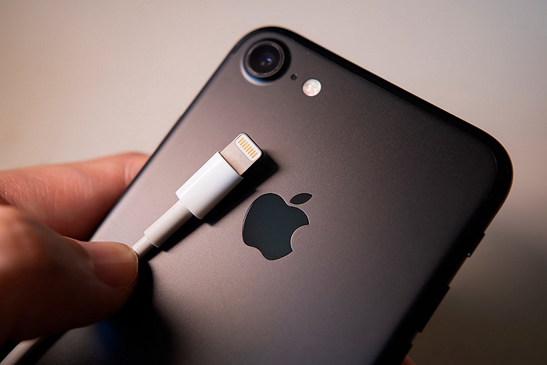 iPhone будет выходить только с разъемом USB-C с 2024 года – теперь официально