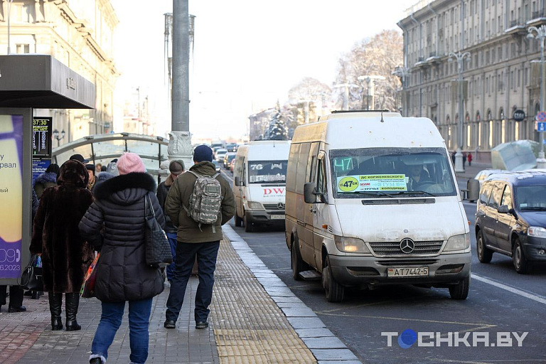 Без техосмотра и ремней безопасности: МВД и Минтранс проверили "маршрутчиков"