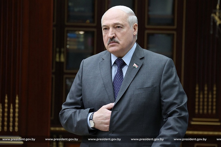 "Экономика должна работать": Лукашенко о задаче Нацбанка и правительства