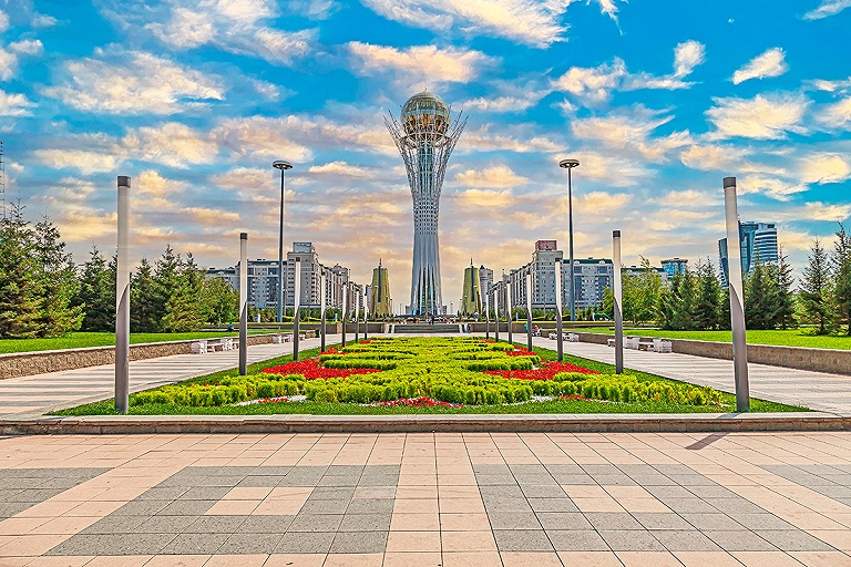 Президент Казахстана подписал указ о переименовании столицы в Астану