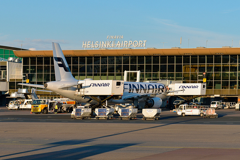 В аэропорту Хельсинки разрешили проносить на самолет жидкости