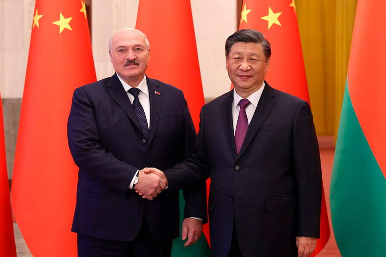Лукашенко и Си Цзиньпин проговорили четыре часа