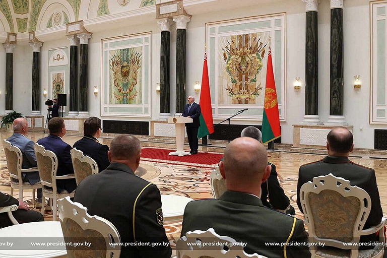 "Крестоносцы" из НАТО забыли о судьбе своих предшественников – Лукашенко