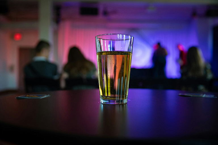 Сразу два сорта популярного алкогольного напитка запретили в Беларуси