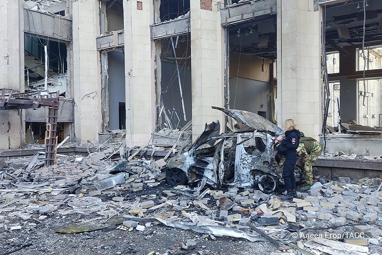 В здание городской администрации Донецка попала ракета