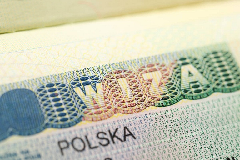 Запись на подачу документов для визы в Польшу изменится