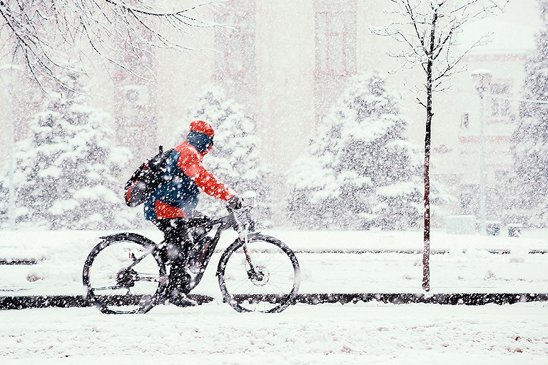 ГПК назвал условия, при которых зимой можно пересечь границу на велосипеде