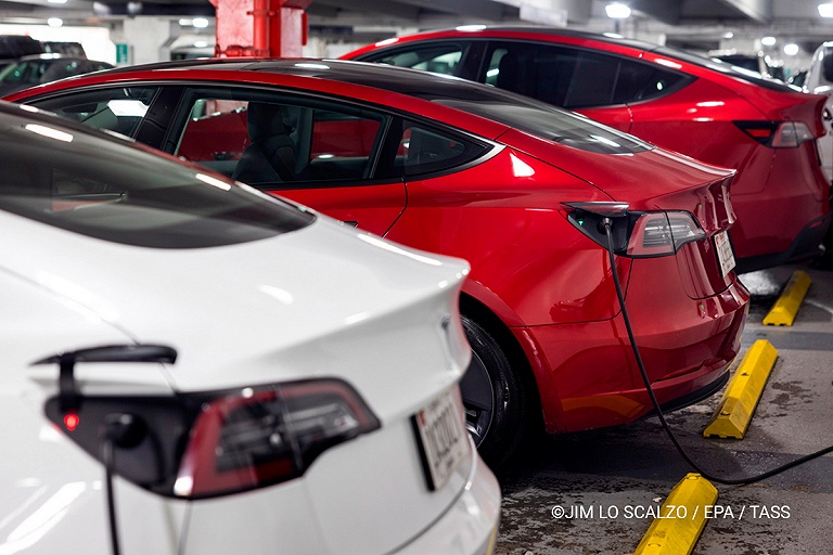 Автомобилям Tesla запрещено движение на китайском курорте – и вот почему