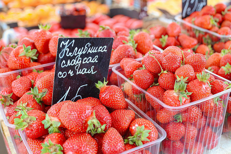 Сезон большой клубники: вот где в Минске продают самую вкусную ягоду
