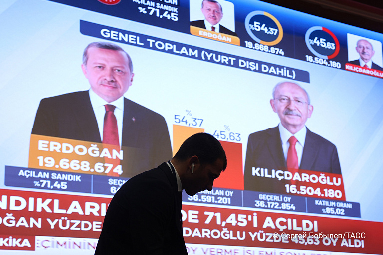Эрдоган лидирует на выборах в Турции после обработки 99% голосов