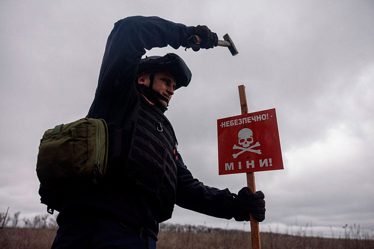 Почти треть Украины покрыта неразорвавшимися боеприпасами – ООН