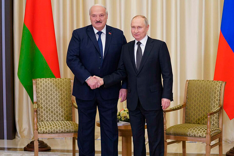 Беларусь готова наладить у себя производство штурмовиков – Лукашенко
