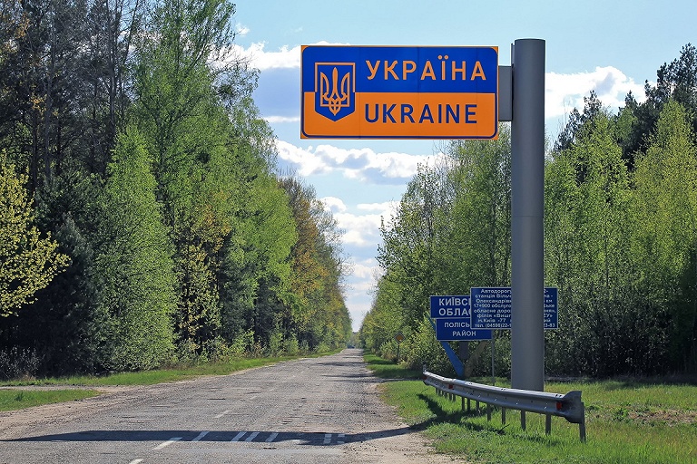 Украина стягивает войска к южной границе Беларуси – The Guardian